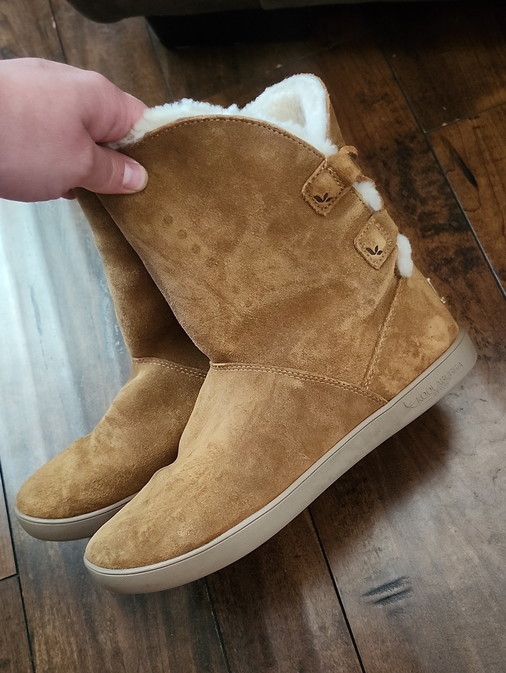 Ugh Koolaburra Size 9 Women's Suede Shearling Lined Winter Boots - Tan